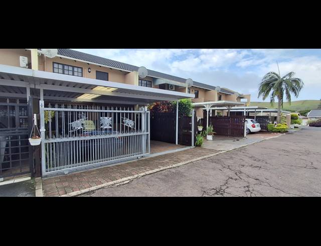 3 BEDROOM APARTMENT FOR SALE IN TONGAAT MEWS